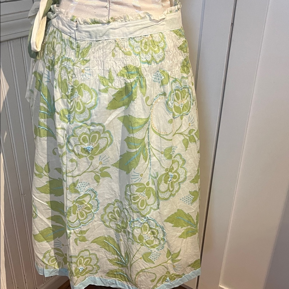 Garnet Hill Green and White Floral A-Line Skirt with embroidery - Picture 6 of 6